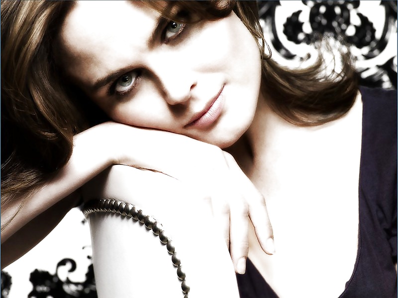 Emily Deschanel #39954940