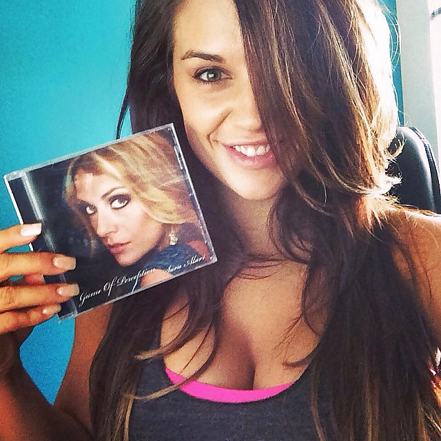 Kaitlynセクシーな自撮り
 #27324445