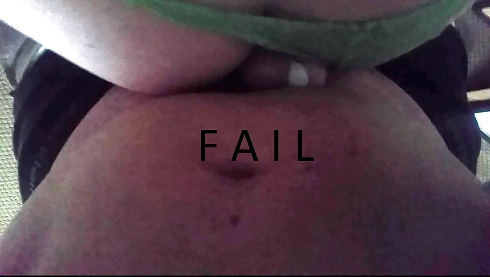 お尻のほっぺに挑戦
 #29061543