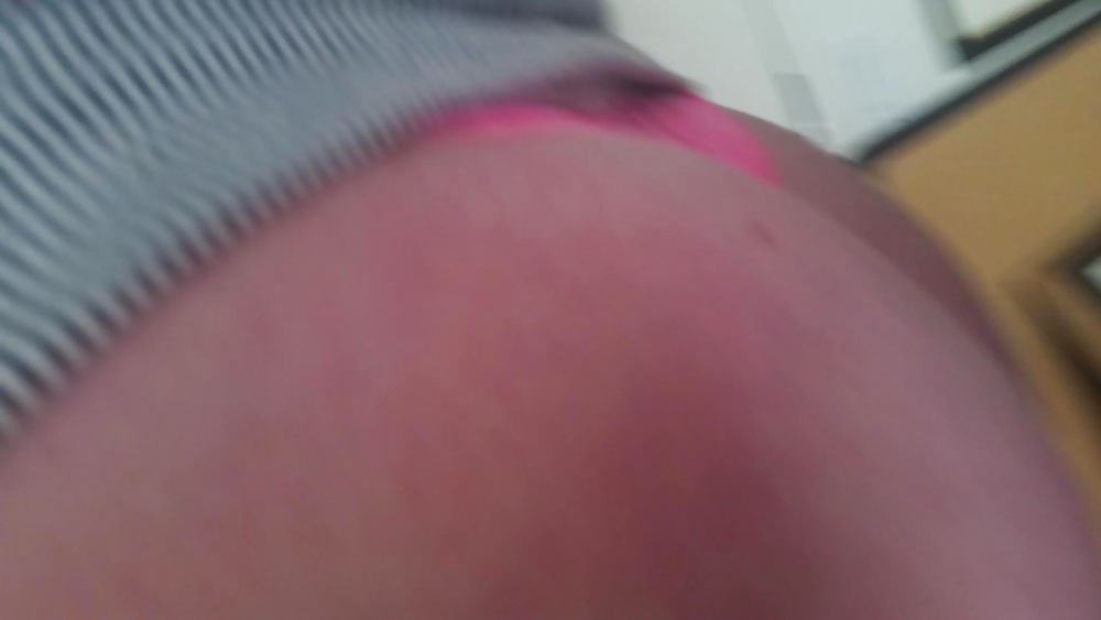 お尻のほっぺに挑戦
 #29061555