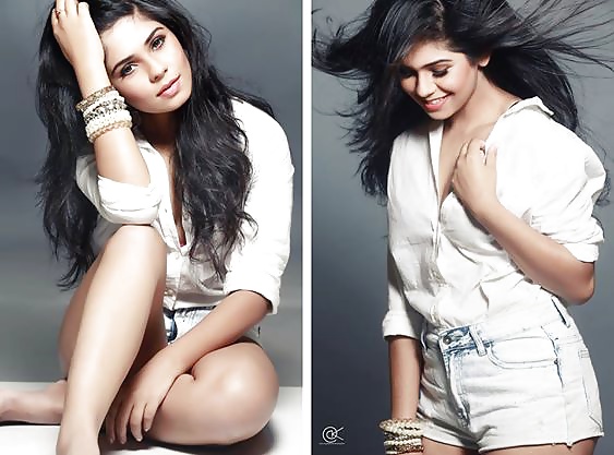 Chicas indias calientes
 #40731311