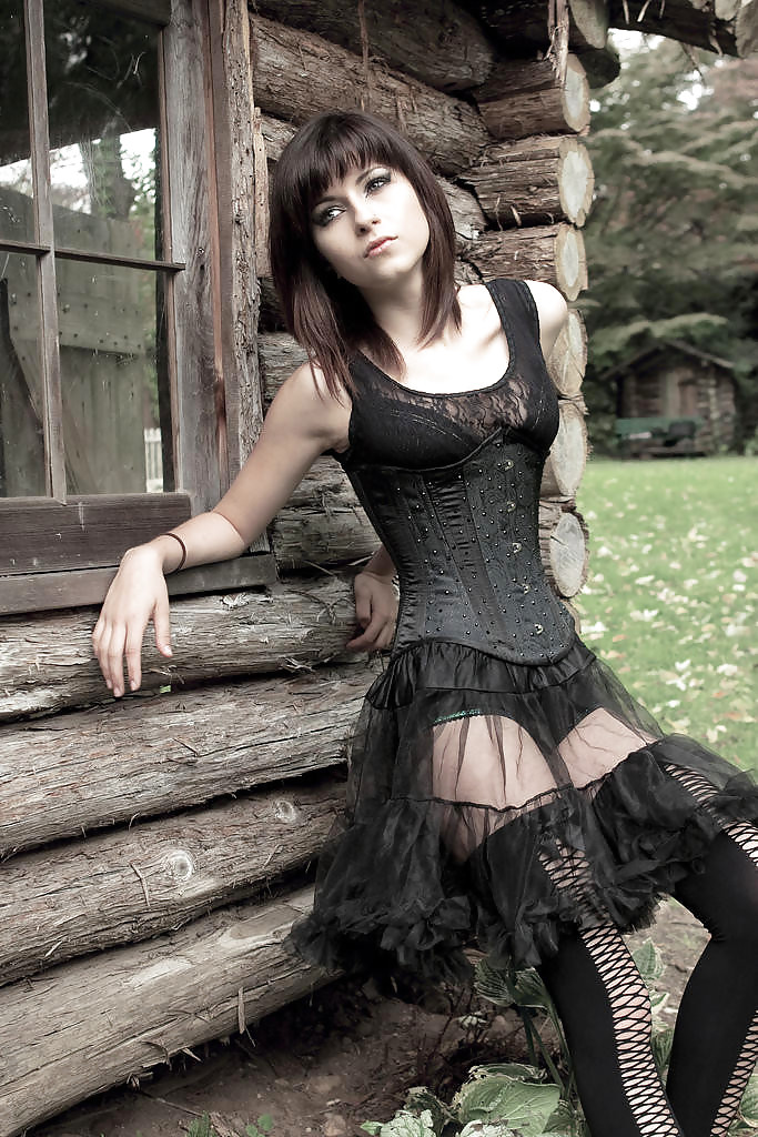 Girl in Corset #37066015