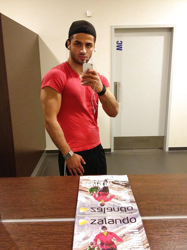 Schaut rein 
 #36929486