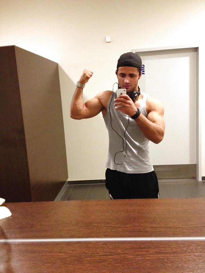 Schaut rein  #36929491