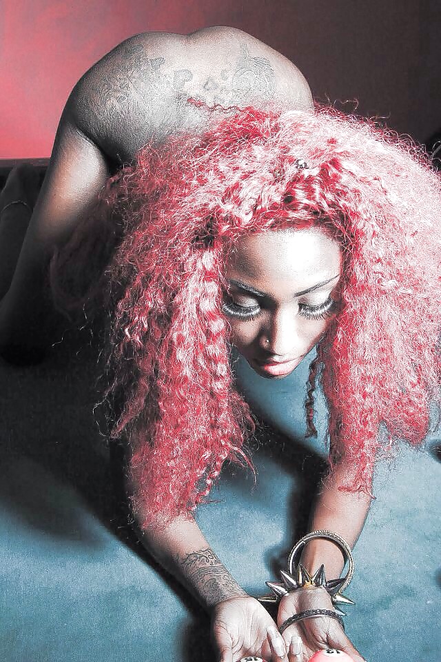 Chickz n ink
 #36389435