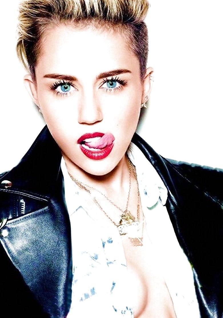 Miley Cyrus - hotness personificata
 #24984734
