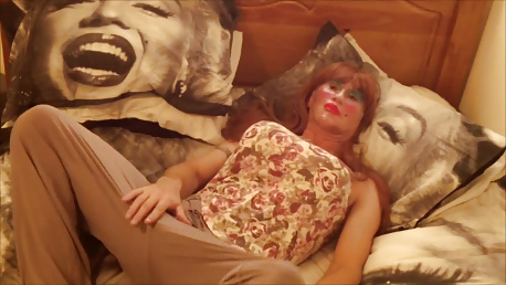 Playing before bedtime #30090099