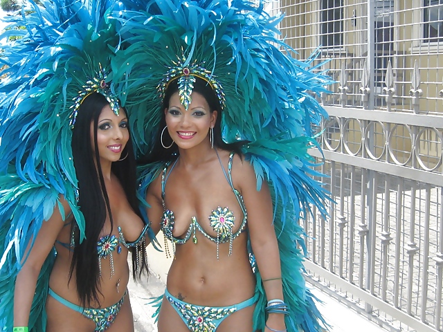 Carnaval putas (no pron)
 #36845659