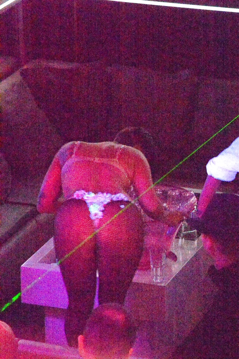 Lady Gaga Dancing At A Club In A Thong #38832003