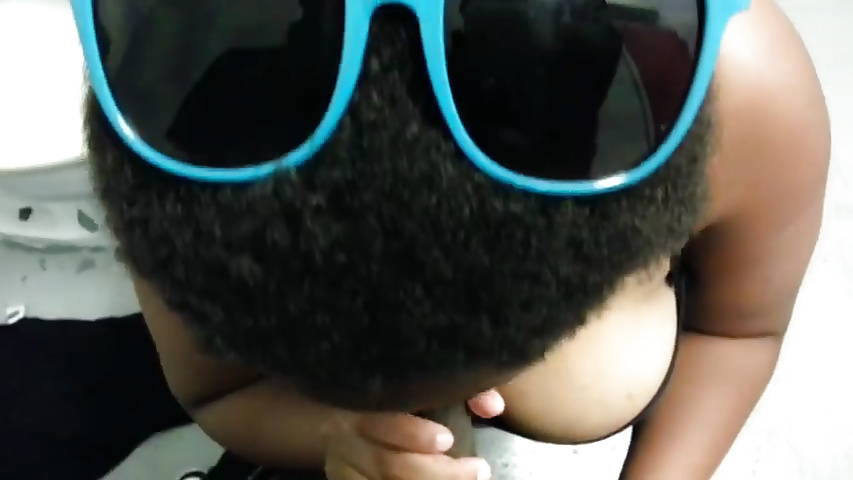 Titty Mieter Titty Fickt Mich In Der Öffentlichkeit Badezimmer #40728922