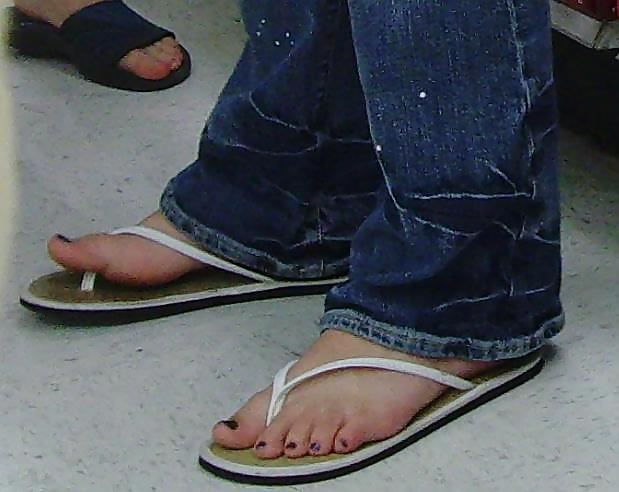 Flip flops feet #36510468