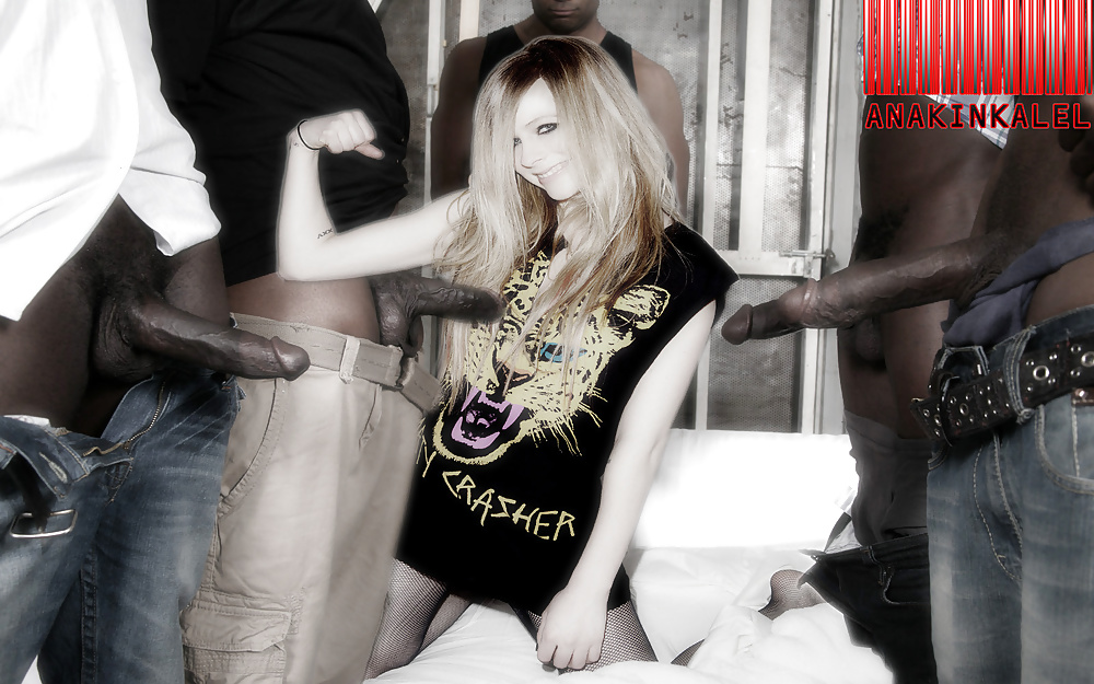 Avril Lavigne Gangbang Part 3 #34403175