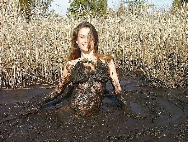 Mud girls in quicksand #33292616