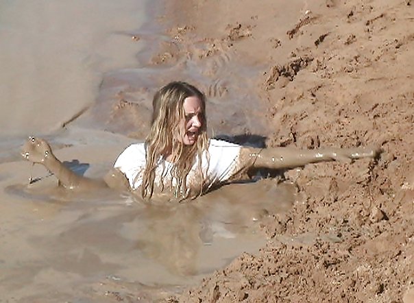 Mud girls in quicksand #33292672