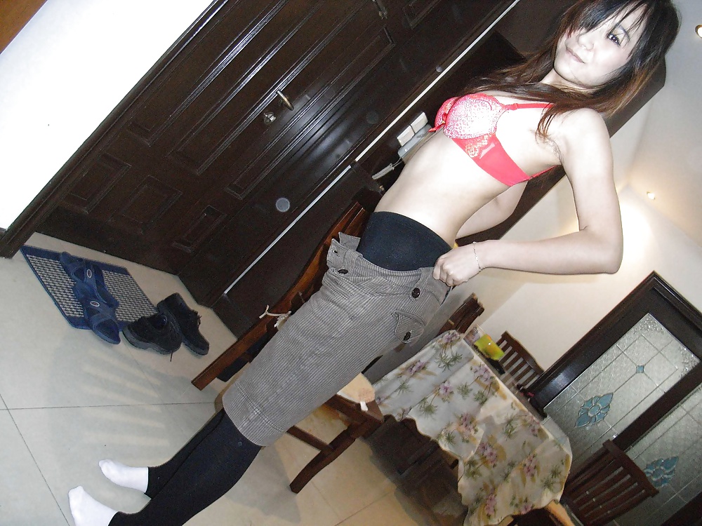 Fotos de desnudos amateur - esposa asiática feliz
 #31886144