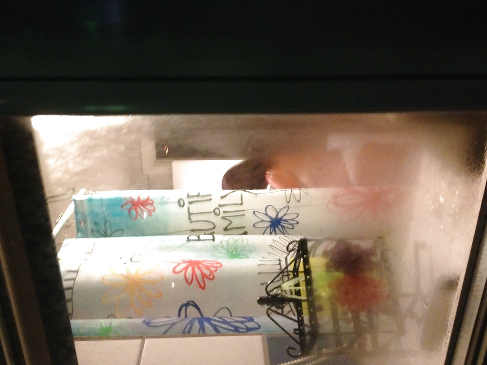 Espiar a una mujer en topless
 #36525879