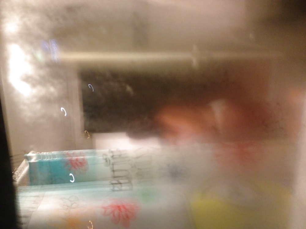 Espiar a una mujer en topless
 #36525958