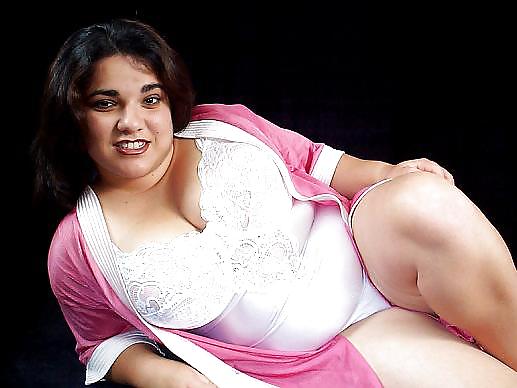 Brünette Bbw Entkleiden #34793847