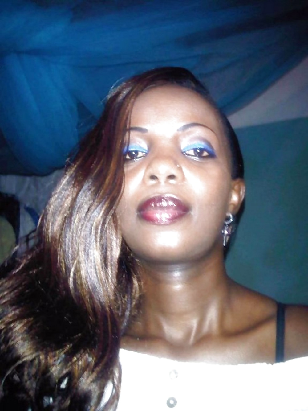 Una ragazza keniana chiamata florence w.
 #35068726
