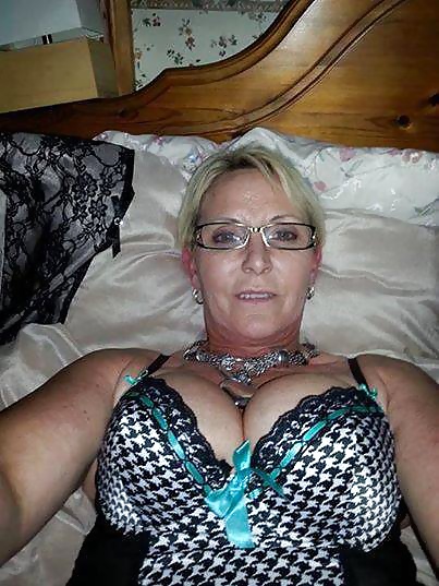 Milf y madura no desnuda voll 4
 #38535357