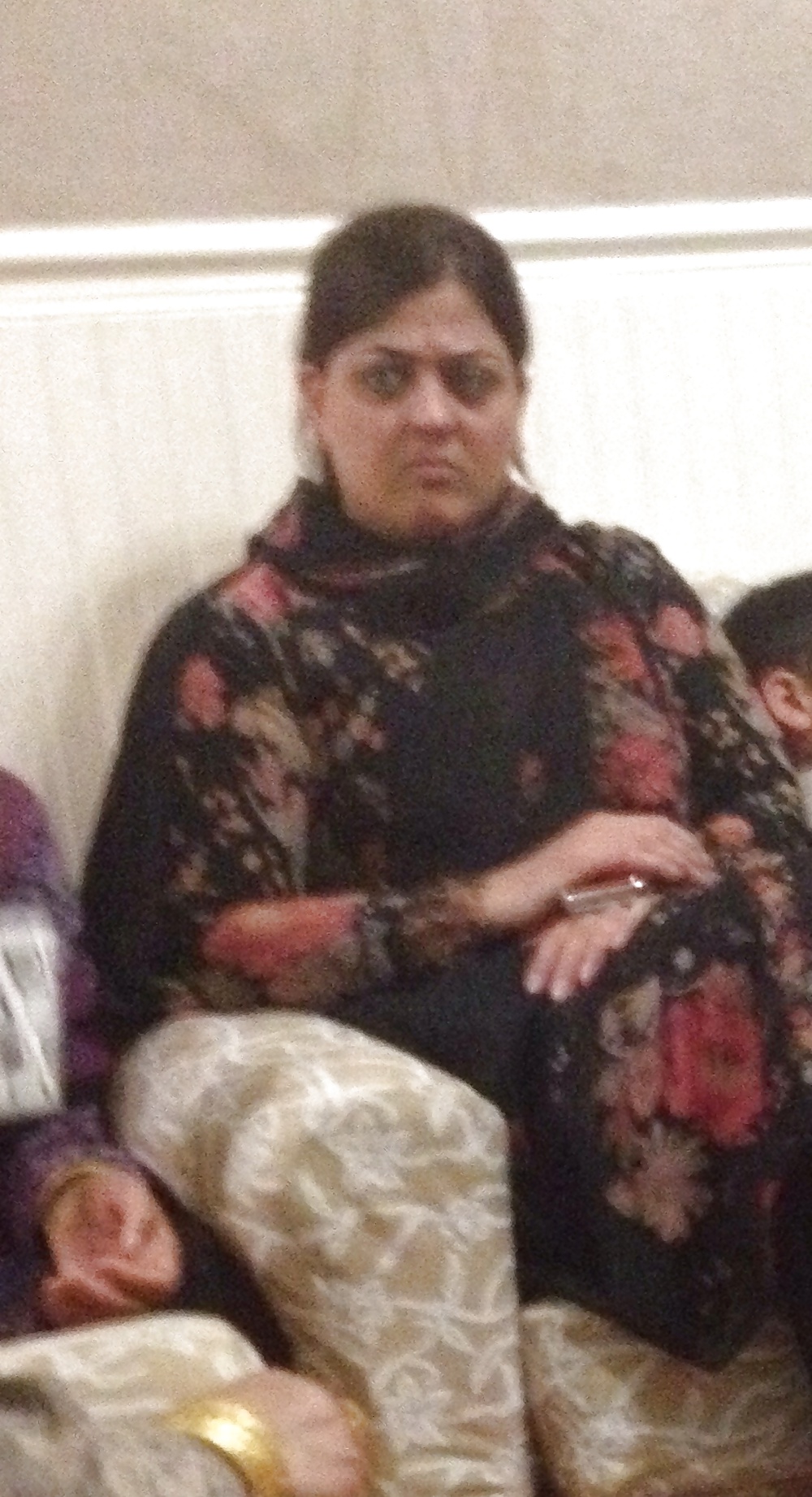 ホットなパキスタン人ママの大きなおっぱい
 #26826125