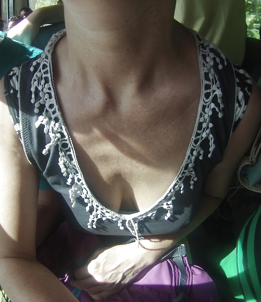 Mature GF shows cleavage, downblouse & nip slip in vacation #27609164