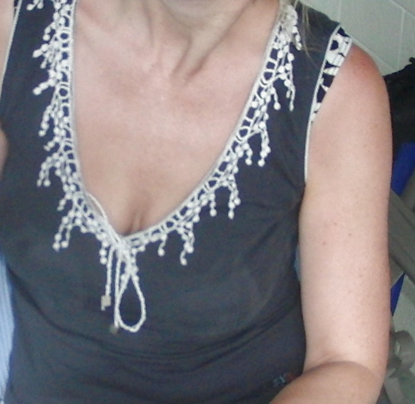 Mature GF shows cleavage, downblouse & nip slip in vacation #27609185