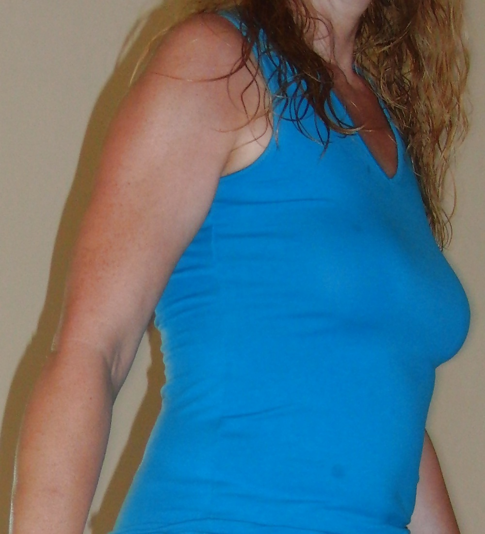 Reifen Gf Zeigt Spaltung, Downblouse & Nip Slip In Urlaub #27609201