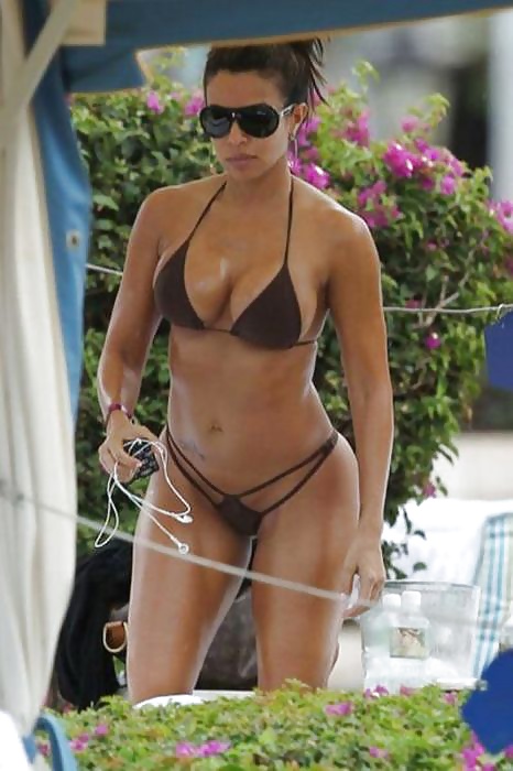 Has some curves #33223902