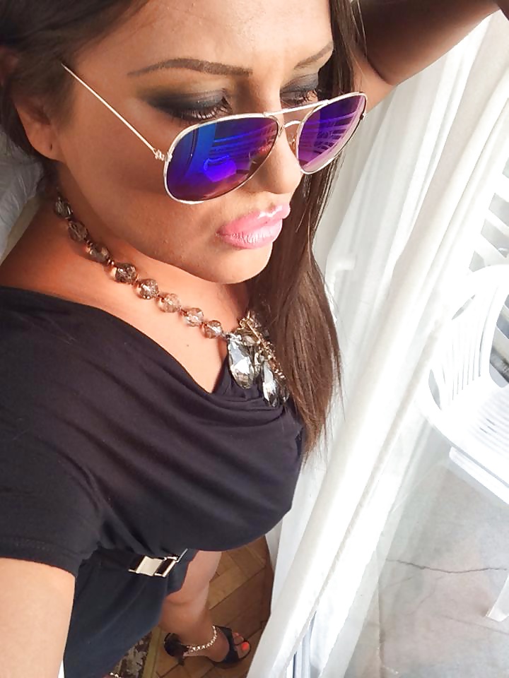 Bianca encore une roumaine super bonne ! #40041352