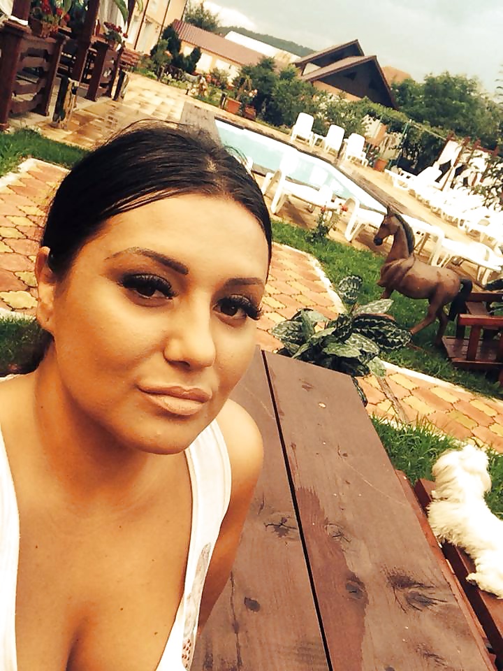 Bianca encore une roumaine super bonne ! #40041457