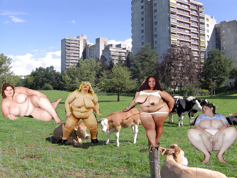 Naked bbws outdoor (photoshopped)
 #37186049