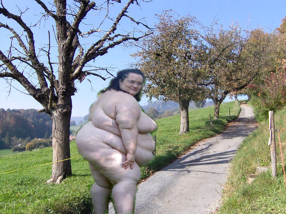 Naked bbws outdoor (photoshopped)
 #37186079