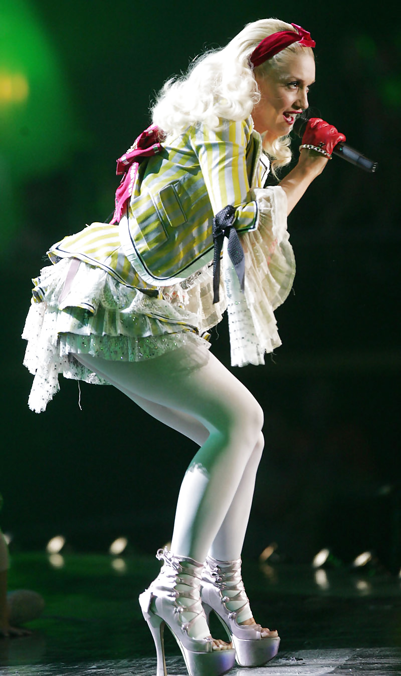 Gwen stefani lnm parte 2 de 3 (ccm)
 #31102026