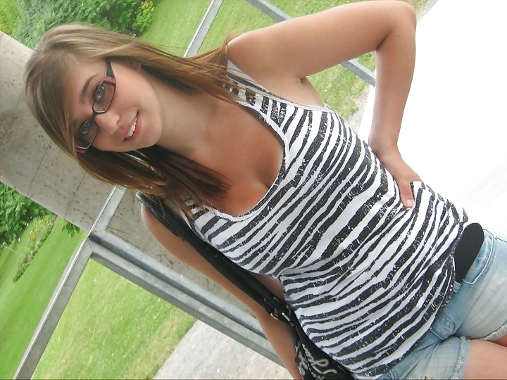 Jóvenes amor 2
 #32471686