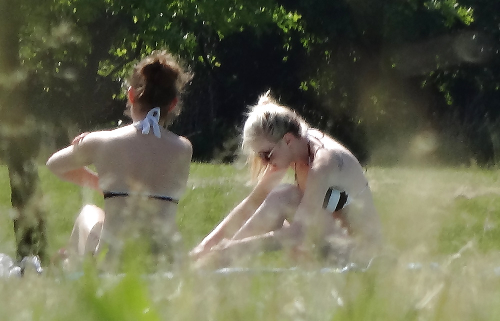 Hotties near me as i stroke #27292078