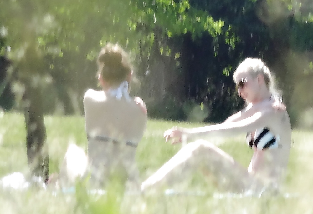 Hotties near me as i stroke #27292085