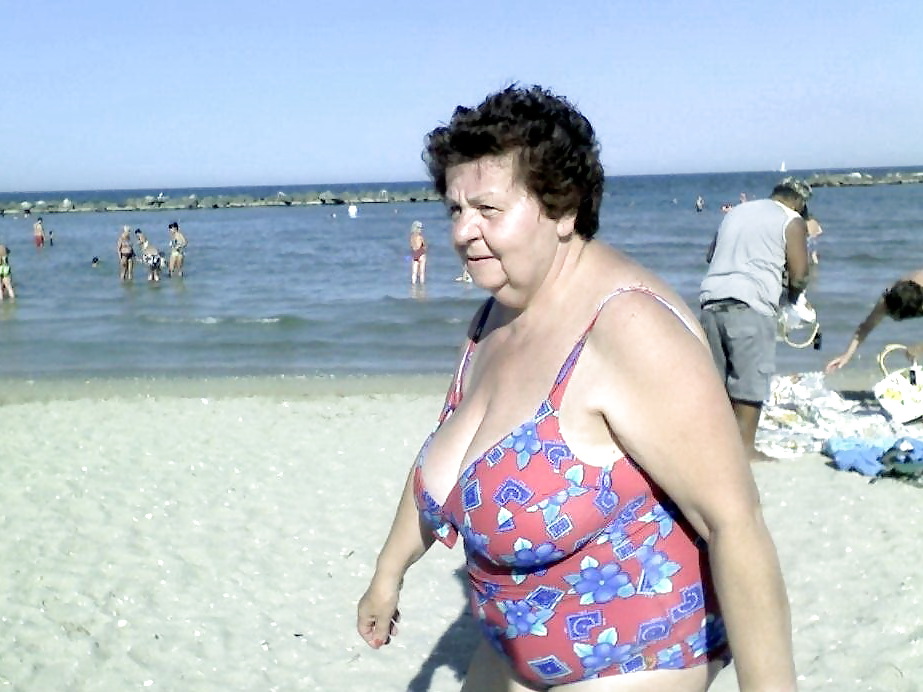 Busty granny on the beach! Mixed! #23003351