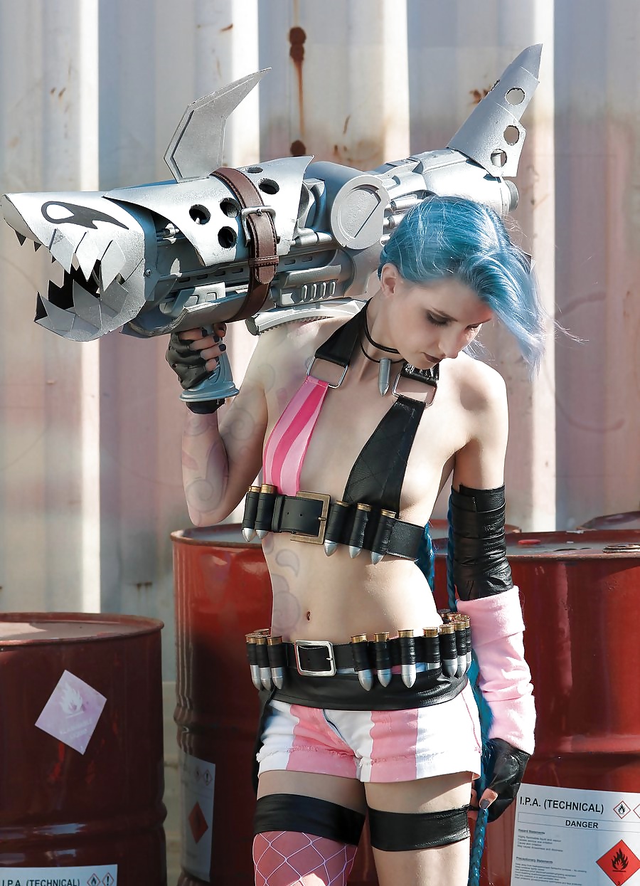 かわいいコスプレ：LEAGUE OF LEGENDS - JINX
 #39701247