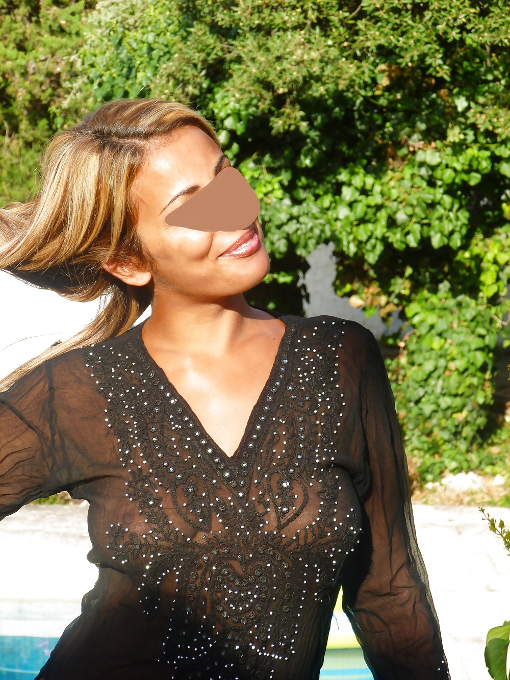 Ma beurette marocaine avec robe transparente
 #27131378