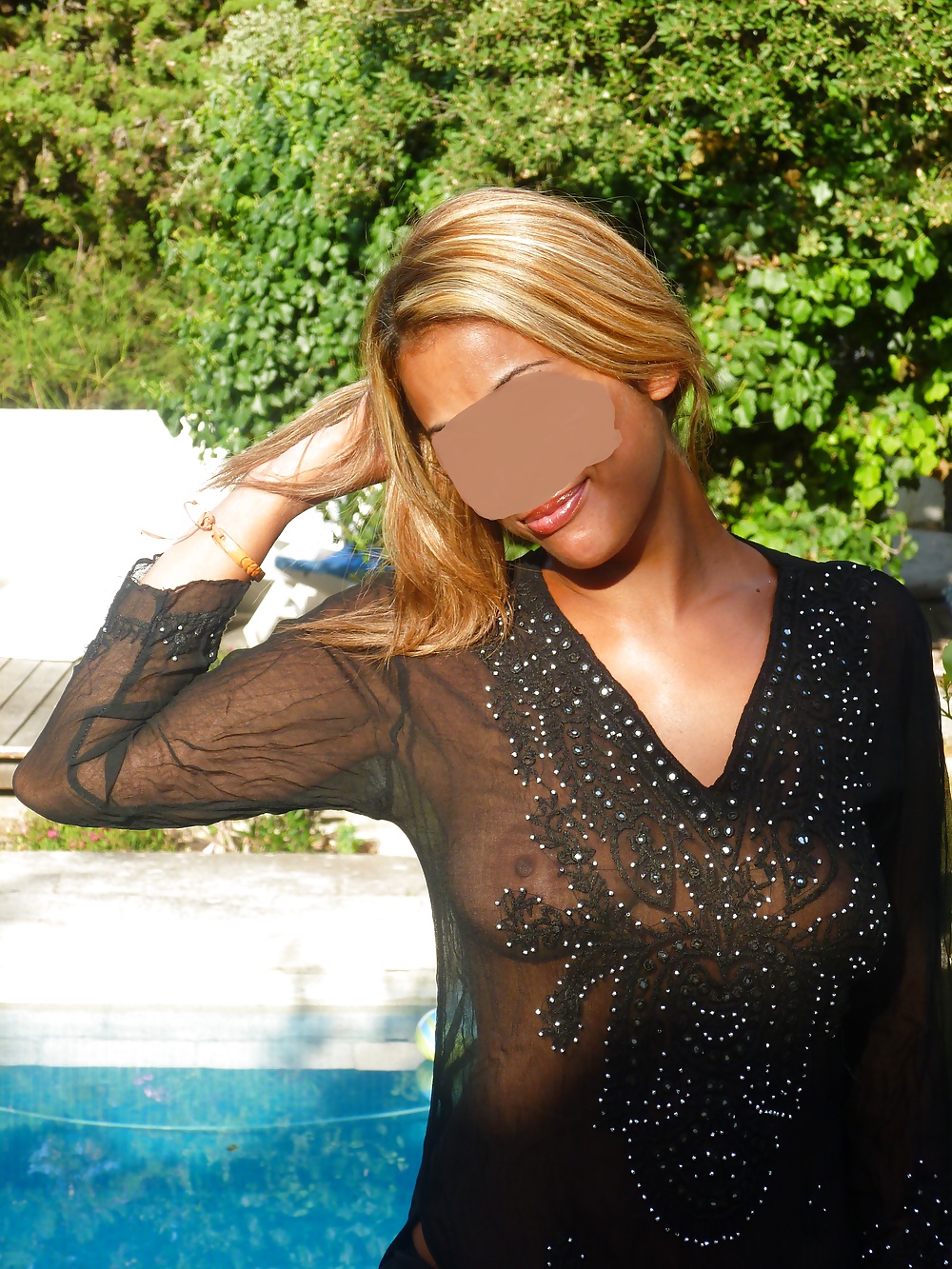 Ma beurette marocaine avec robe transparente
 #27131389