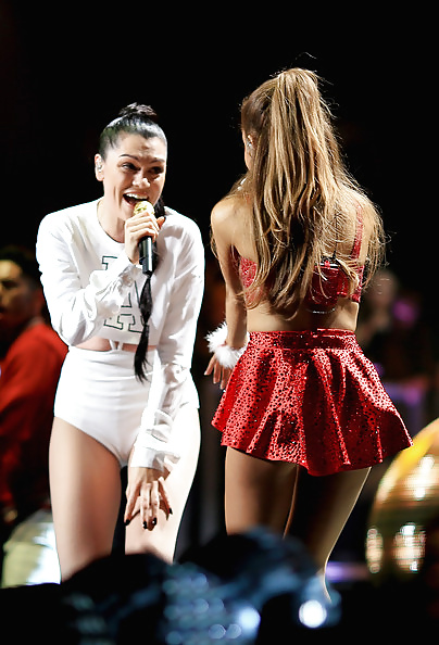 Ariana grande al jingle ball 2014 di kiis fm
 #39167565