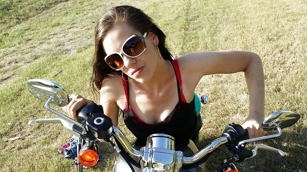 Jugendlich Füße Mädchen Tamara Asser Auf Ihre Jungs Harley #28975049