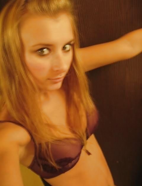 Geeky Blonde Streifen Nach Unten #36335219