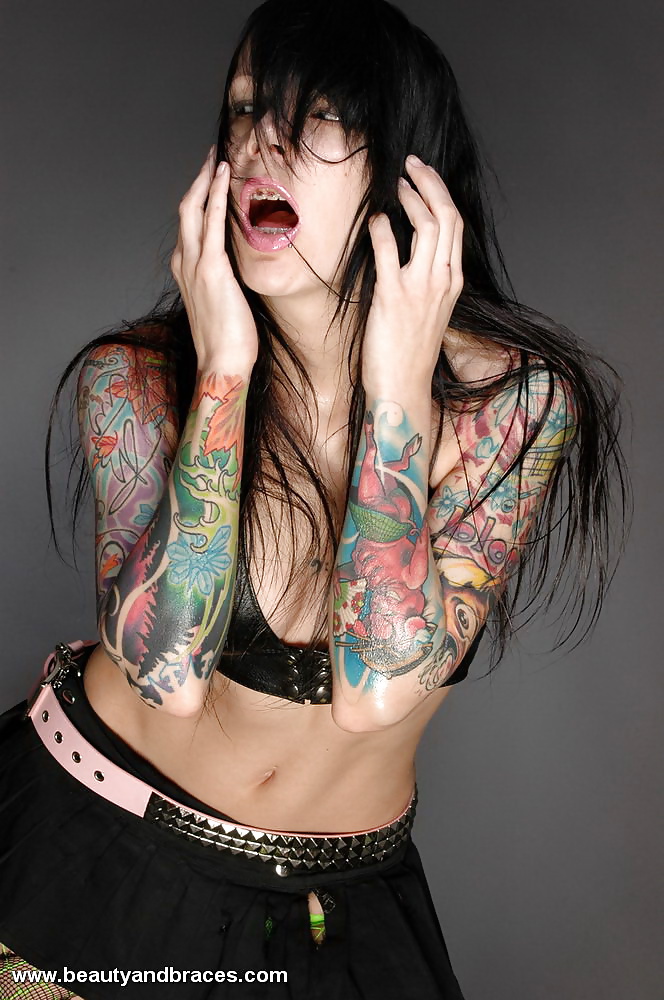 TATOO BABE WITH BRACES #28970253