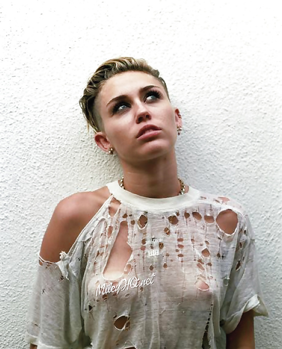 Miley Cyrus topless Outakes Rolling Stone #35152136