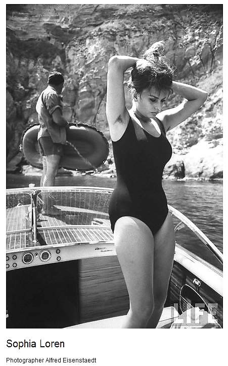 Sophia Loren scenes #37116313