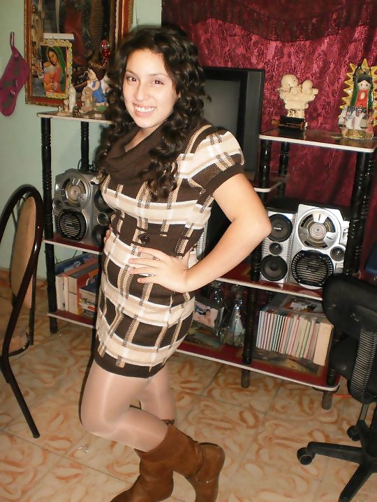 Mexicanitas amateurs in pantyhose and pantimedias #24304353