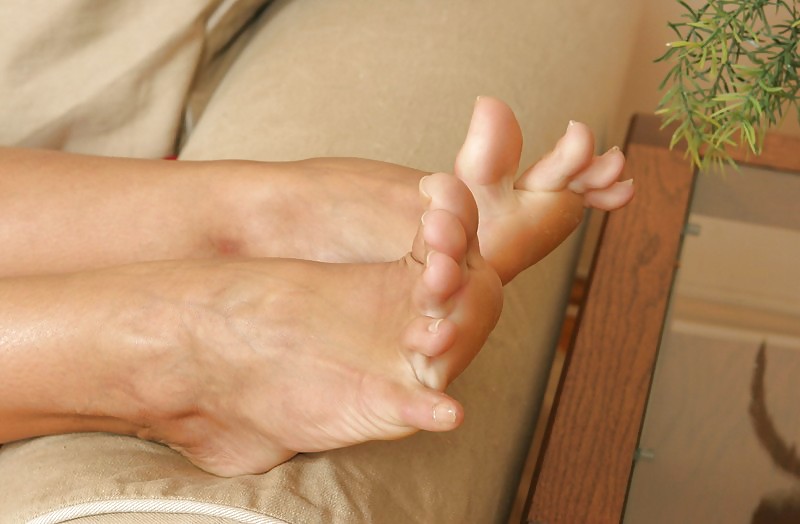 ランダムな足、足コキ、...
 #38395725