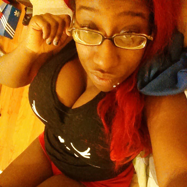 Ninah aka syn (titty time)
 #32027518